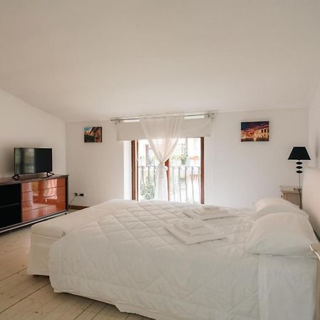 Appartamento Scaligero Borgo Trento เวโรนา ภายนอก รูปภาพ