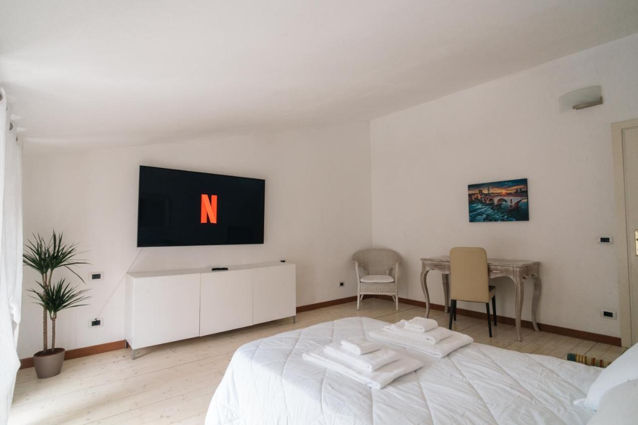 Appartamento Scaligero Borgo Trento เวโรนา ภายนอก รูปภาพ