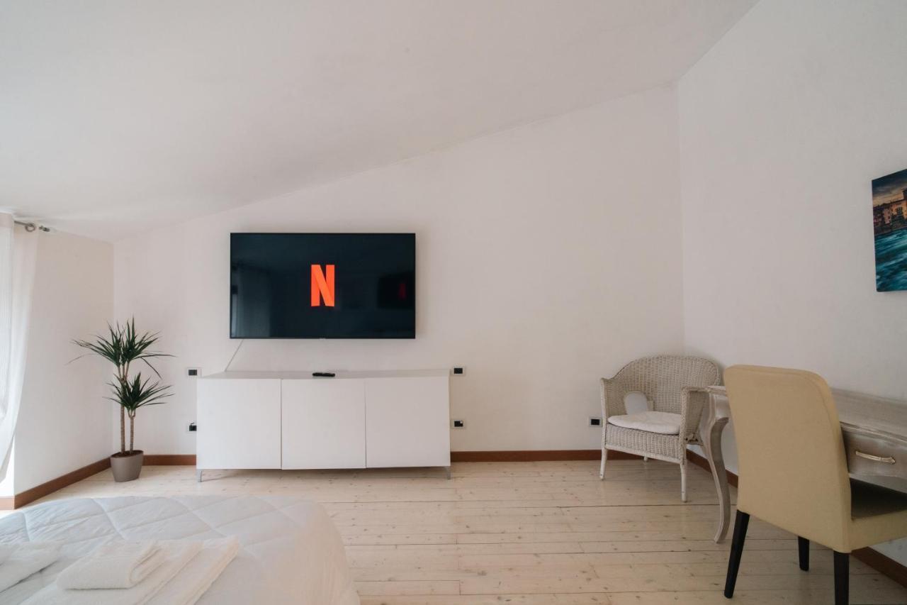 Appartamento Scaligero Borgo Trento เวโรนา ภายนอก รูปภาพ